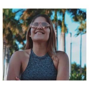 Meet your Posher, Ana cristina